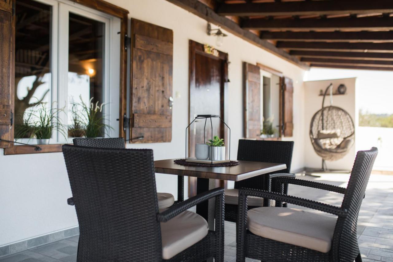 Villa Rustica Pokrovnik Buitenkant foto